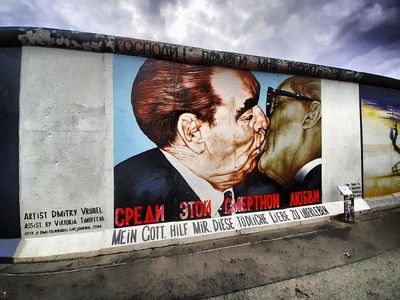 Discover Berlin's Hidden Gems: In-App Audio Tour