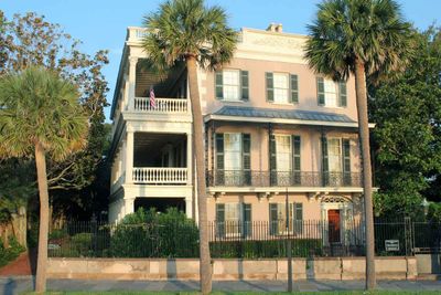 Charleston's Historic Walking Journey - photo 2