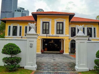Singapore: Kampong Glam Mysteries Audio Tour