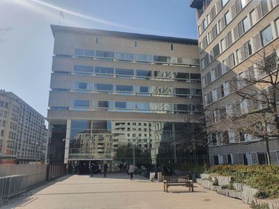 Lyon: Historical Labyrinth Audio Tour