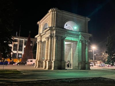 Chisinau: Historic Highlights Audio Tour - photo 2