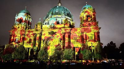 Berlin: Historic Veils Unveiled Audio Tour - photo 2