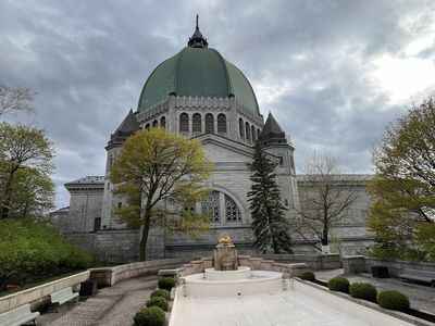 Montreal: Gothic to Urban Artistry Audio Tour
