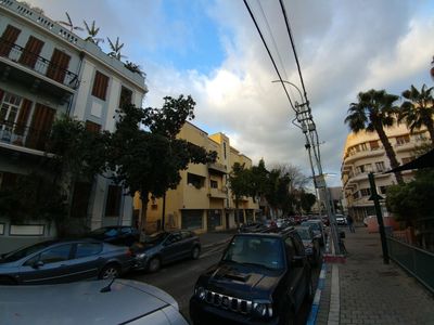 Tel Aviv: Gan HaHashmal Historical Audio Tour