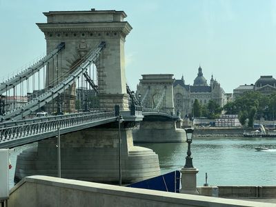 Budapest: Twin Cities Unveiled Audio Tour