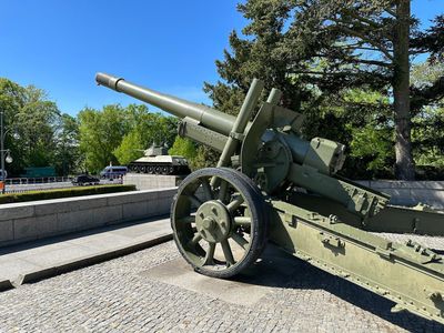 Berlin: Explore Third Reich and Cold War Sites - photo 2