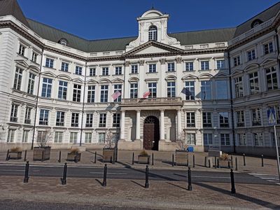 Warsaw's Old Town: A Journey Through History - photo 2