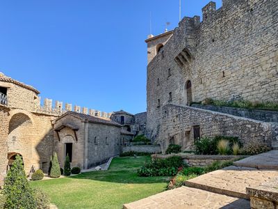 Discover San Marino's Secrets: In-App Audio Tour - photo 2