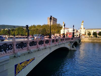 San Sebastian: Cultural Gems & Scenic Trails Audio Tour