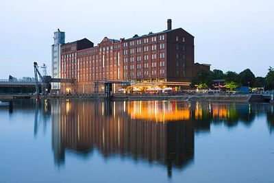 Duisburg: Harbor History Audio Tour