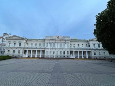 Vilnius Old Town Explorations: A Journey Through History - photo 2