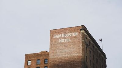 Houston: Urban Oasis & Landmarks Audio Tour - photo 3