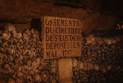 Catacombes de Paris In-App Visite : Explorez un Royaume Souterrain (SANS BILLET) - photo 4