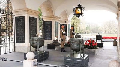 Warsaw: Wartime Self-Guided Audio Tour - photo 4