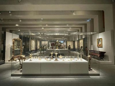 Royal Collections Gallery Madrid: Entry Ticket + Digital Royal Guide - photo 3