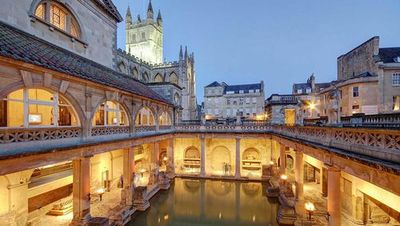 Stonehenge & Bath and Windsor Castle: Day Trip from London with Bath Admission - photo 4