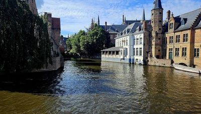 Brugge: Onze-Lieve-Vrouwekerk Ticket & Cityscape Audio Tour - photo 3
