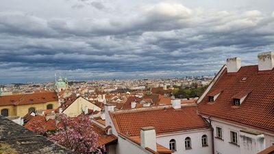 Prague: Central Gallery Ticket & City Walk Audio Tour - photo 3