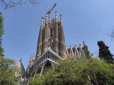 Barcelona: Poble Espanyol Ticket &City Wonders Audio Tour - photo 3