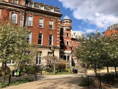 London Sightseeing Tour with Tower Bridge Ticket - photo 4