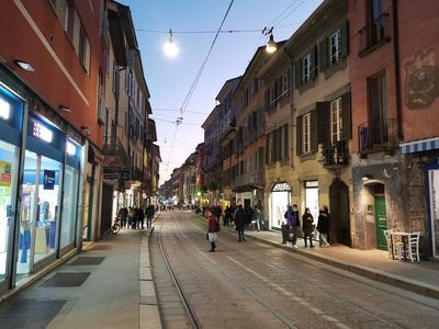 Milan: Duomo Rooftop Ticket & City Highlights Audio Tour - photo 3