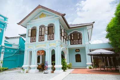 Phuket Old Town Tour: History, Food, and Architecture - photo 3