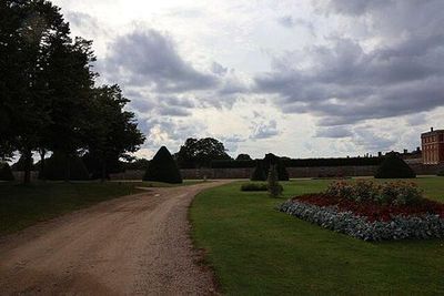 London: Hampton Court Entry - photo 4
