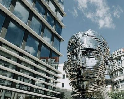 Praga: Entrada para la Torre de TV y visita guiada a pie por Novi Grad - photo 4