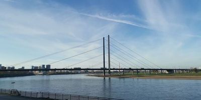 Dãsseldorf: Picturesque Pathways Audio Tour - photo 3