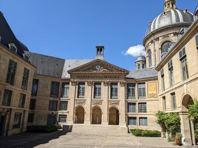 Paris: Saint-Germain-des-Pres Audio Tour - photo 4