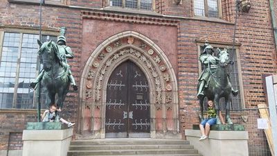 Explore Bremen: Architectural Wonders Walk of City Center - photo 4