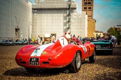 Mantova: Lakeside Echoes & Ghetto Stories Audio Tour - photo 4