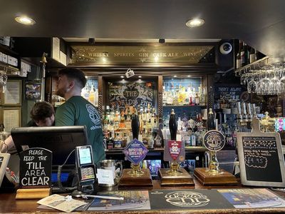 Taste Edinburgh's Nightlife: In-App Audio Pub Crawl - photo 4