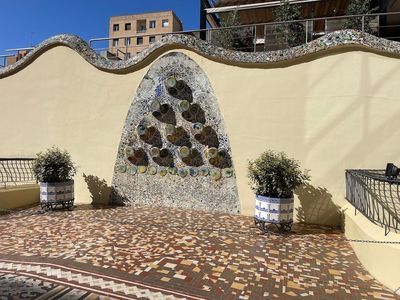 Barcelona of Gaudí: Exploring Masterpieces of the Most Imaginative Architect - photo 3