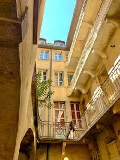 Lyon: Historical Labyrinth Audio Tour - photo 3