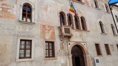 Trento's Historic Heart: A Walk Through Time - photo 3