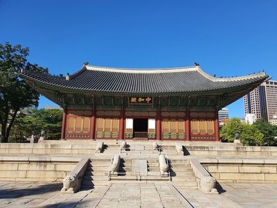 Seoul Historical Gems: Deoksugung Palace & Beyond - photo 4
