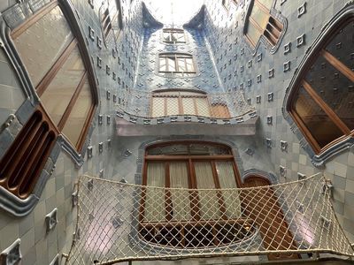 Explore Barcelona's Marvels: A Self-Guided Audio Tour - photo 4