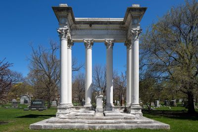 Chicago: Graceland Cemetery Audio Tour