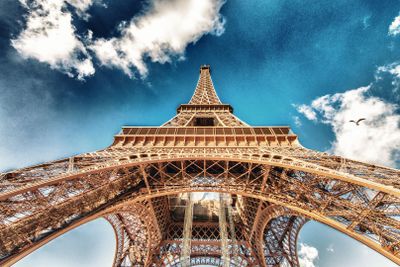 Iconic Eiffel Tower Ticket & In-App Audio Tour: Visit the Highlight of Paris - photo 2