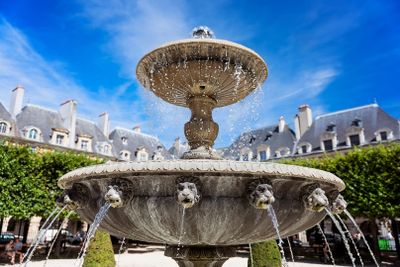 Paris: Place des Vosges & Victor Hugo's Legacy Audio Tour