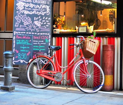 Barcelona: Picasso Museum & El Born Audio Tour