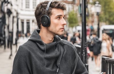 London AI-Generated Audio Tour: Monarchy, Literature, and City Evolution - photo 2