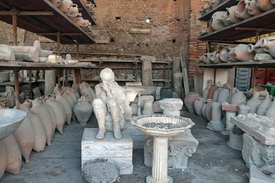 Pompeii, Herculanuem & Vesuvius: Skip The Line Tickets + Roundtrip From Pompeii