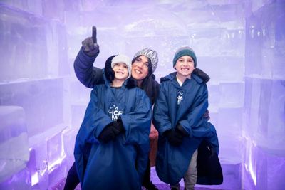 IceBar Surfers: Entry Ticket + Drink