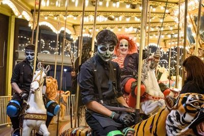 Castle Park: Castle Dark Entry Ticket - photo 2