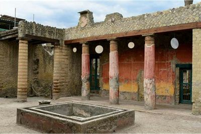 Pompeii, Herculaneum & Mount Vesuvius: Entry Ticket + Roundtrip from Naples - photo 2