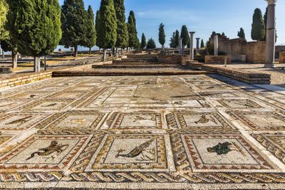 Italica In-App Audio Tour: Trono di Spade e l'Impero Romano - photo 2
