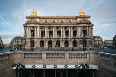 Paris: Opera Garnier Audio Tour and a City Walk (Without a Ticket)