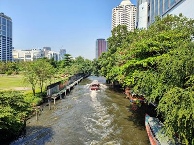 Bangkok: Canal Echoes and Culture Audio Tour